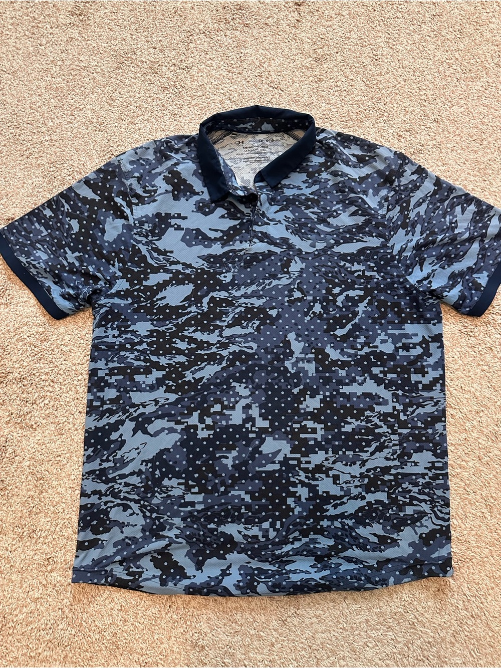 Under Armour Iso-Chill Charged Camo Golf Polo Shirt Mens L Blue Digital Pattern